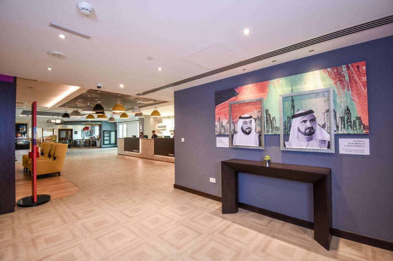 Premier Inn Dubai Investments Park Esterno foto